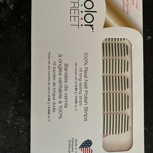 Color Street nail polish strips